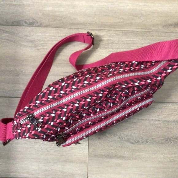 Vibrant Pink Patterned Crossbody Bag - Picture 8 of 11
